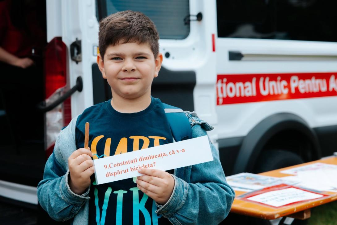 Serviciul 112 a adus lecții de siguranță și experiențe interactive copiilor la sărbătoarea organizată de MAI cu prilejul Zilei Internaționale a Copilului